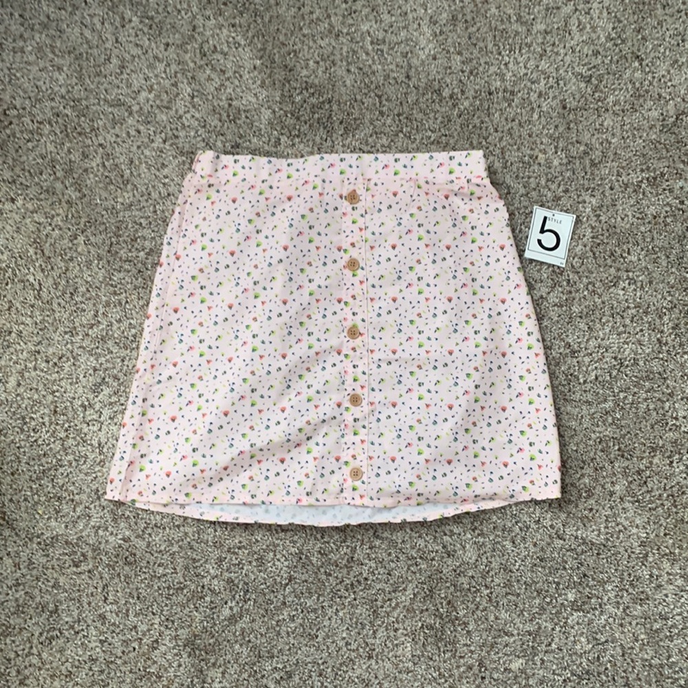 never had the time to wear it, txt me on facebook hannah van pelt